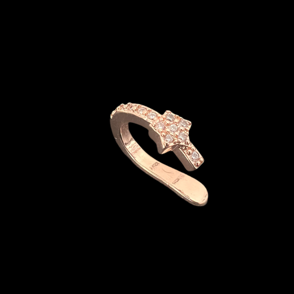 Single Star Ear Cuff
