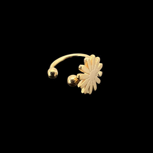 Daisy Ear Cuff