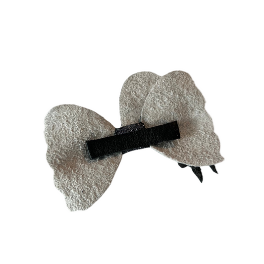 Boo-tiful Ghost Bow Hairpin