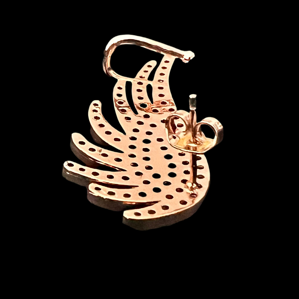 Angel Wing Ear Crawler